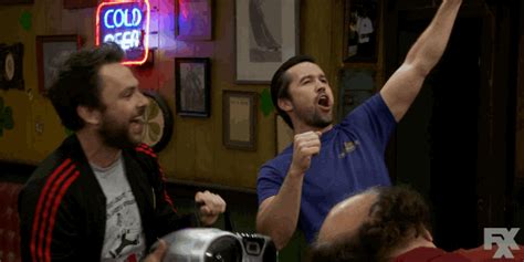 it's always sunny gif|it's always sunny philadelphia gif.